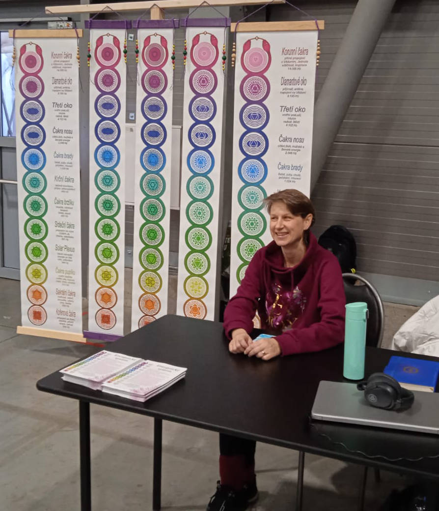 čakry, barvy, systém čaker na plátně, Praha